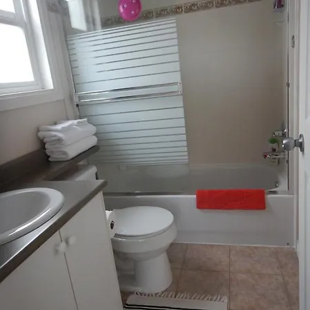 Clean And Quiet 2 Bdr 2 Bthr Private Entrance Entire Guests Suite Near Coquitlam Center Mall And Skytrain Exterior photo