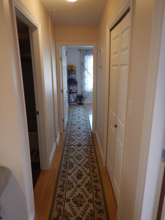 Clean Quiet Comfortable Suite; Center Hébergement de vacances
